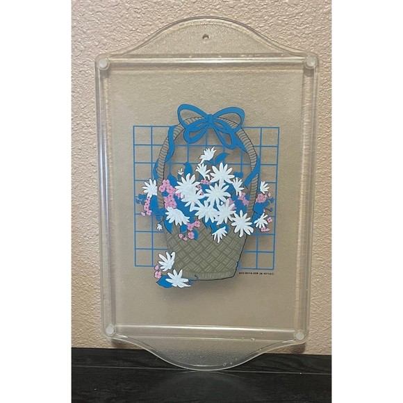 1980s Giftco Flower Bouquet Basket Cutting Board - Picture 2 of 4
